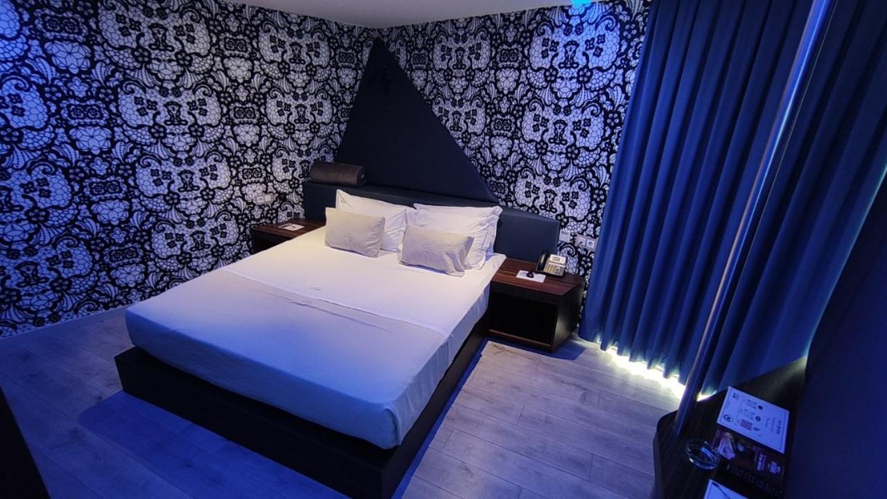 Motel Avenue เลเรีย ภายนอก รูปภาพ
